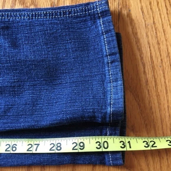 Woman’s straight skinny jeans rewash size 7 good used condition - Picture 8 of 8